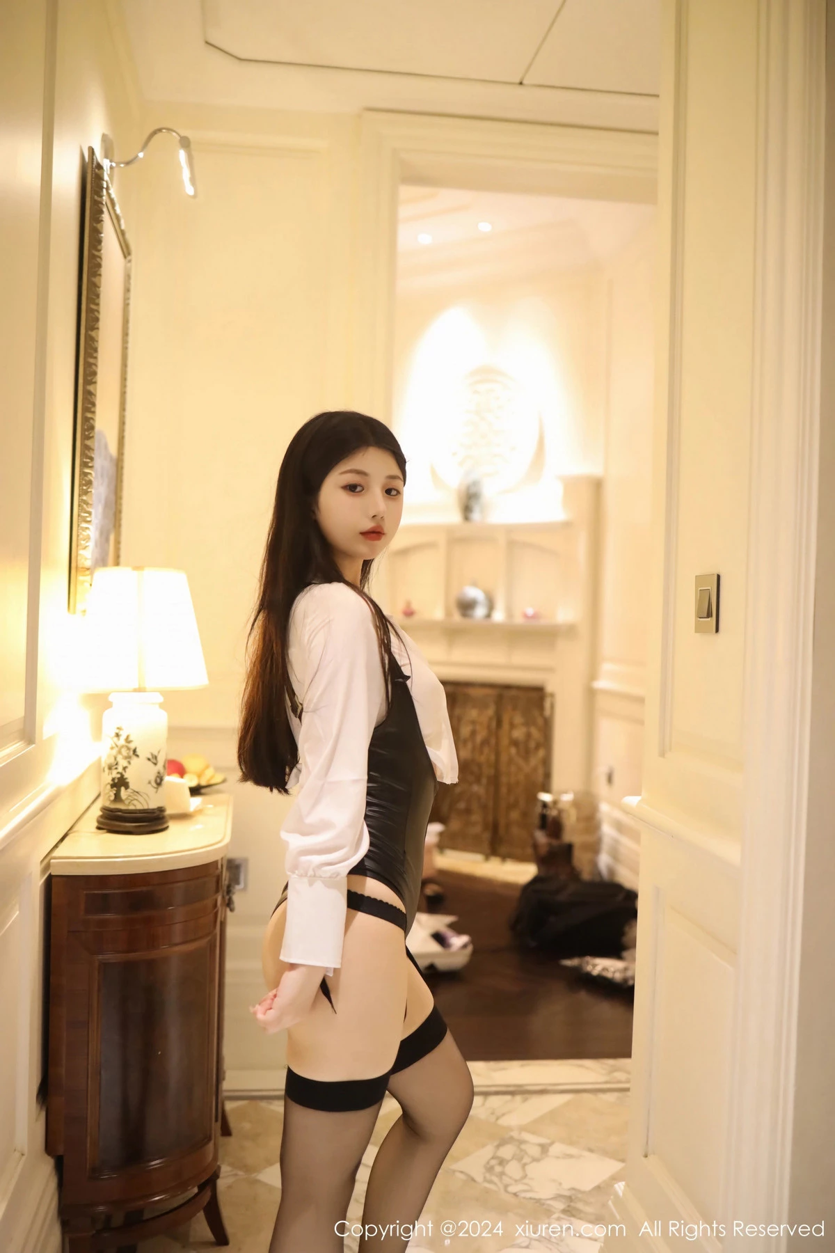 [XiuRen秀人网]第8595期陈小花写真-秀人资源网